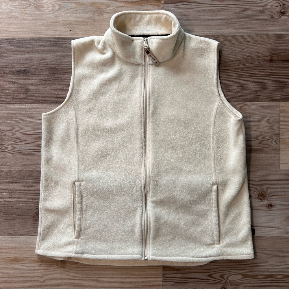 Woolrich Cream Fleece Zip Front Vest